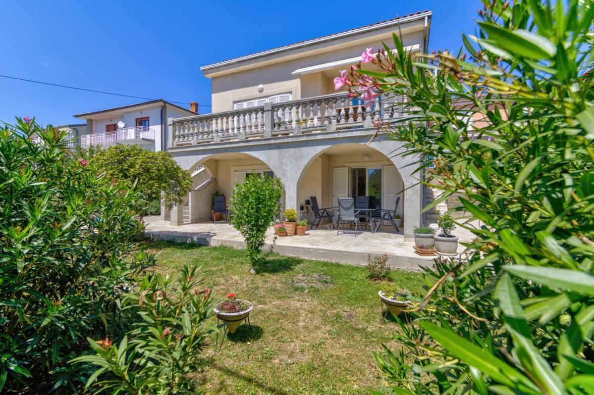 Nv Sun 23 By Aneo Travel Daire Novi Vinodolski Dış mekan fotoğraf